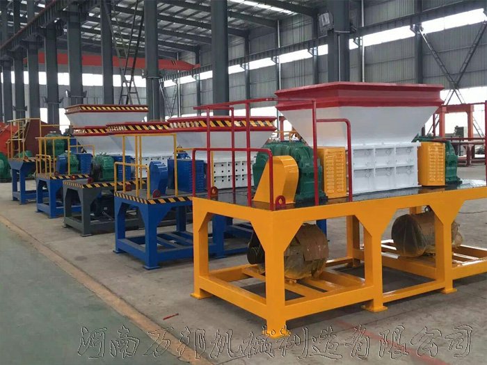 什么樣的撕碎機才是多功能撕碎機呢？聽萬邦機械為您解答