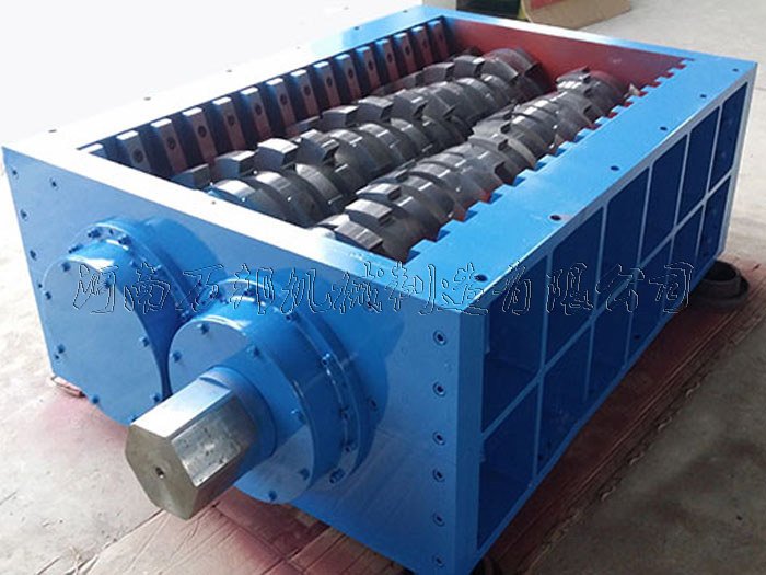 電路板撕碎機原理