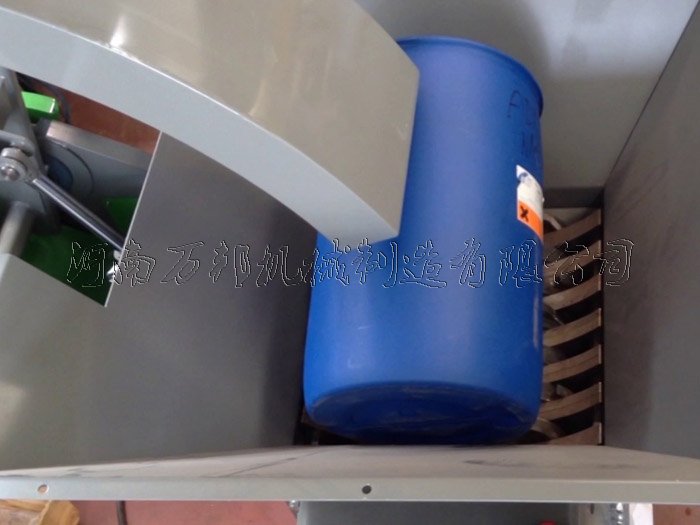 橡膠撕碎機(jī)