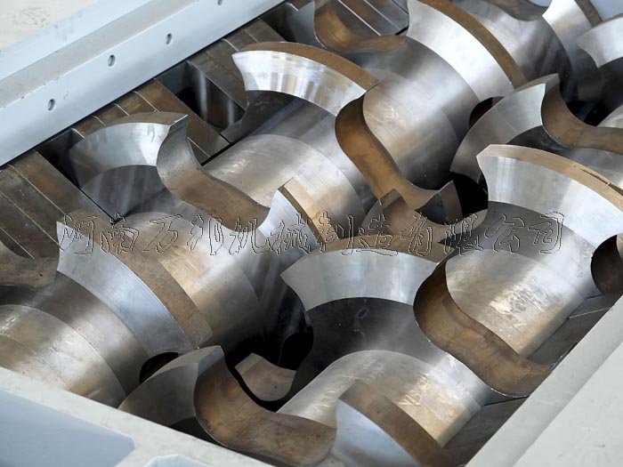 木頭撕碎機結構