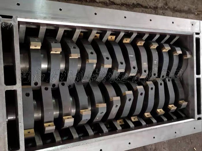 草捆撕碎機原理